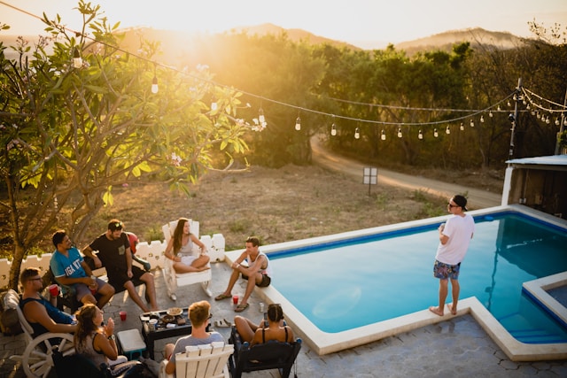Tips for Hosting an Unforgettable Nighttime Pool Party
